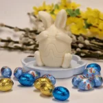 Osterkerze „Hase im Ei” – Sojalicht